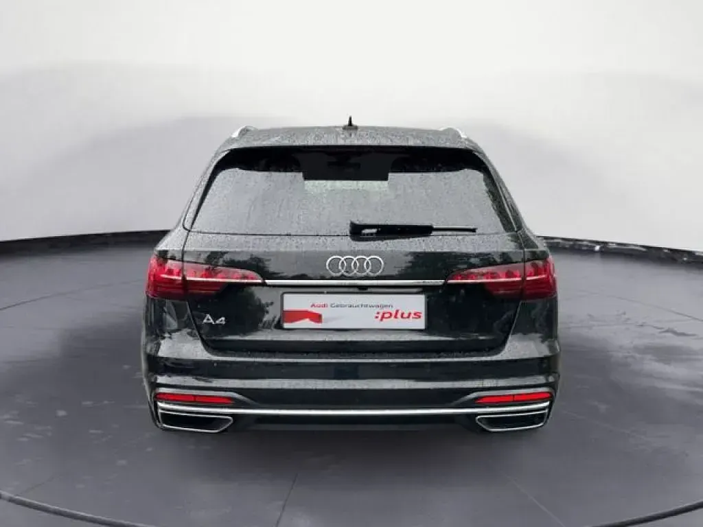 Gebraucht Audi A4 Advanced 163 PS (119 kW) 2023 Schwarz Kombi
