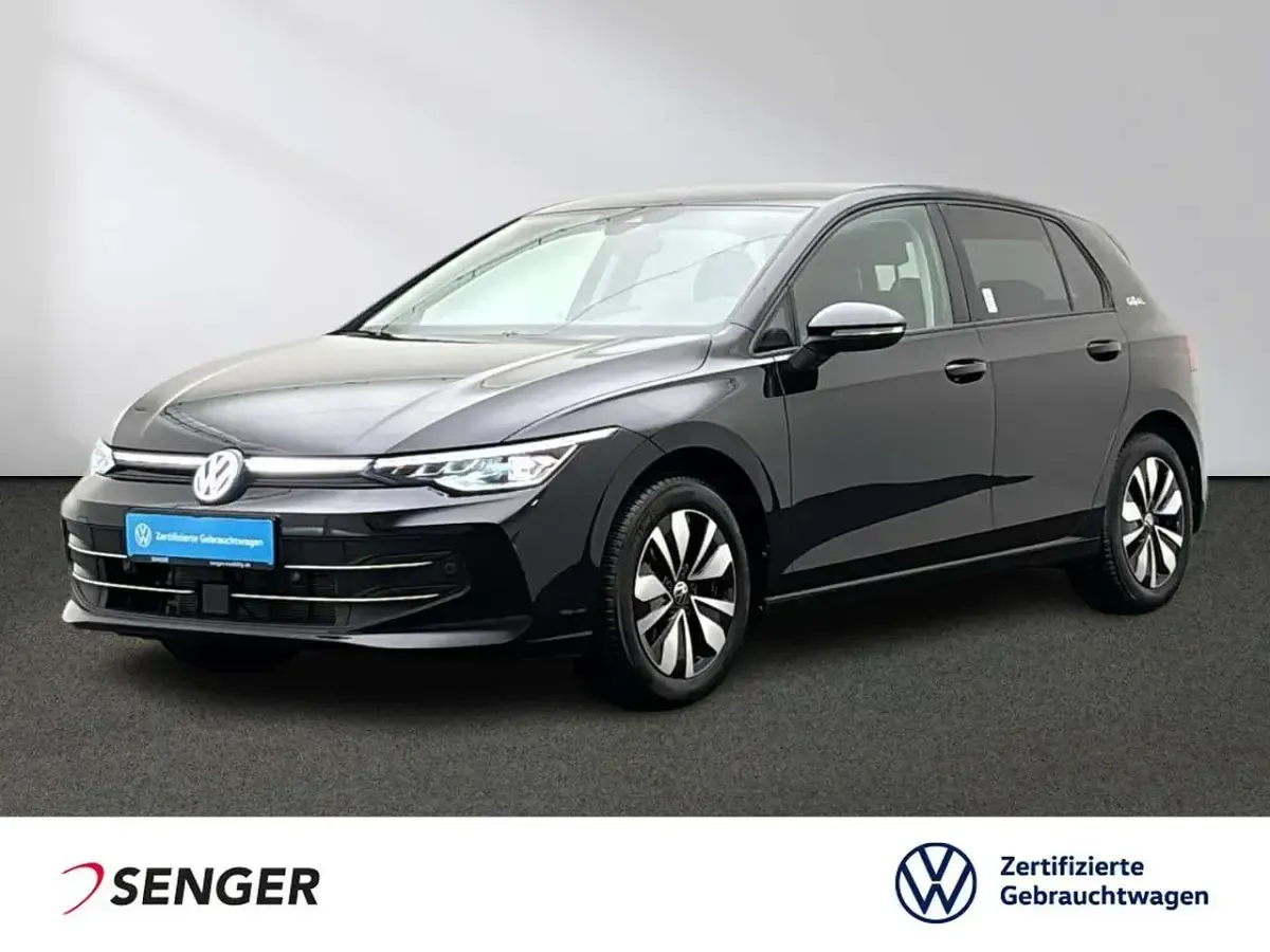 Gebraucht VW Golf VIII Life 150 PS (110 kW) 2025 Limousine