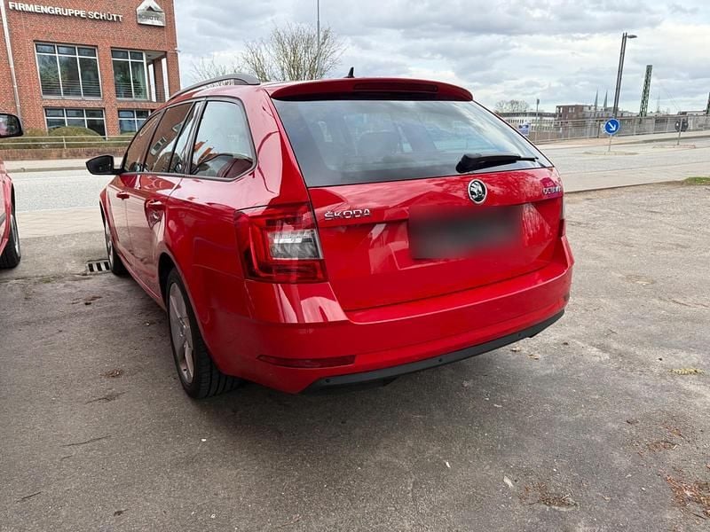 Gebraucht Skoda Octavia Active 116 PS (85 kW) 2018 Rot Kombi
