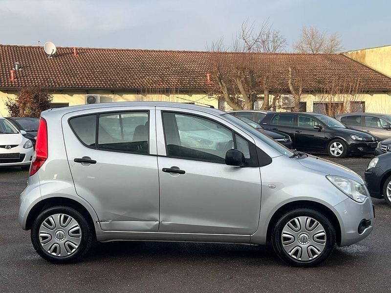 Gebraucht Opel Agila Basis 65 PS (47 kW) 2011 Silber Kleinwagen