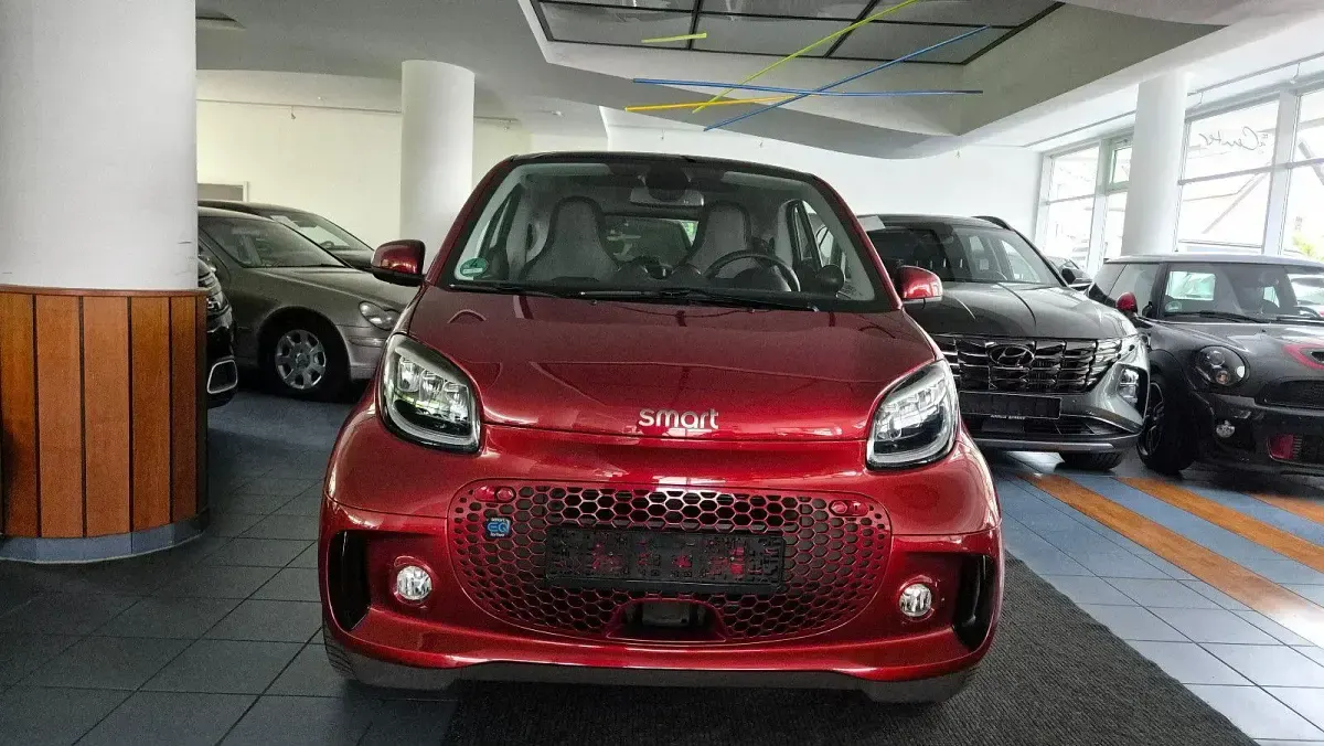 Gebraucht Smart ForTwo Coupé Exclusive 60 kW (82 PS) 2022 Rot Kleinwagen