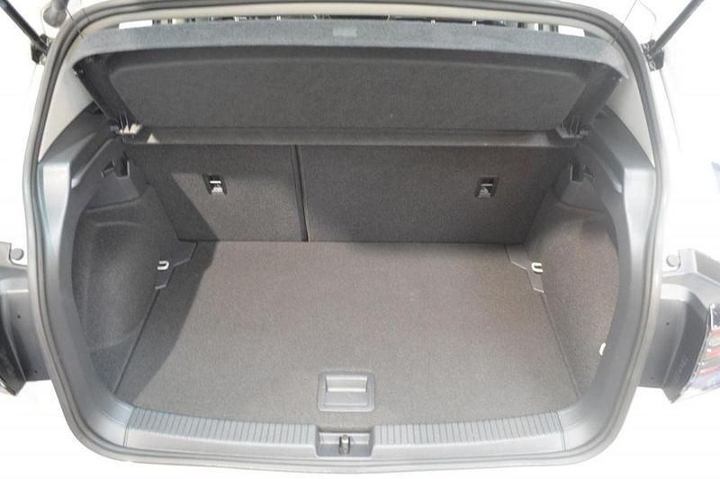 Gebraucht VW T-Cross Goal 95 PS (69 kW) 2024 Grau SUV