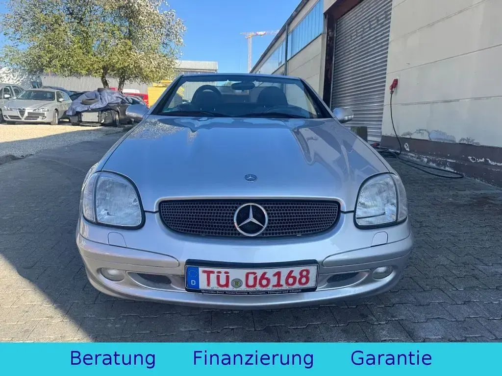Gebraucht Mercedes SLK320 218 PS (160 kW) 2000 Silber Cabrio