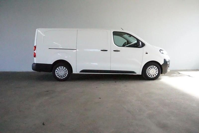 Gebraucht Opel Vivaro Edition 144 PS (105 kW) 2021 Jade weiß (uni) Van / Kleinbus