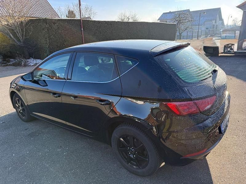 Schwarz Gebraucht 2017 Seat Leon ST XCELLENCE Kombi | 6.950 € (Superpreis) - Bild 1/4