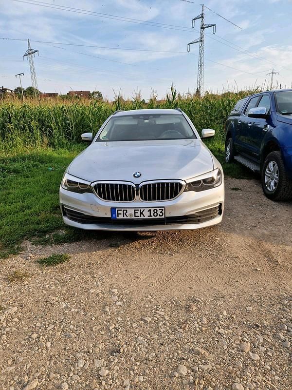Gebraucht BMW 525 231 PS (169 kW) 2017 Silber Kombi