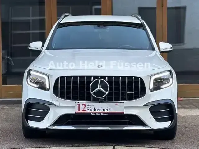 Gebraucht Mercedes GLB35 AMG 306 PS (225 kW) 2022 Weiß SUV