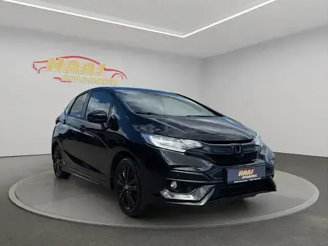 Gebraucht Honda Jazz Dynamic 131 PS (96 kW) 2018 Crystal black Kleinwagen