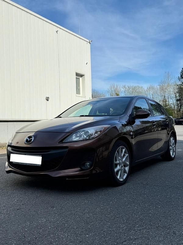 Braun Gebraucht 2012 Mazda 3 Limousine | 5.800 € (Fairer Preis) - Bild 1/4
