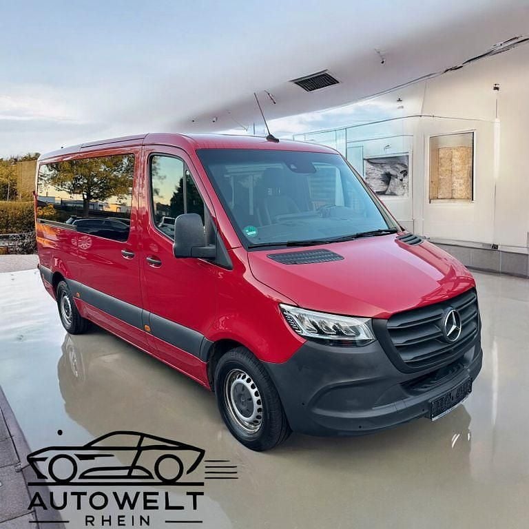 Rot Gebraucht 2018 Mercedes Sprinter Van | 29.990 € (Fairer Preis) - Bild 1/4