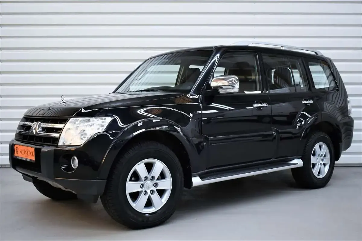 Gebraucht Mitsubishi Pajero Instyle 250 PS (183 kW) 2008 Schwarz SUV