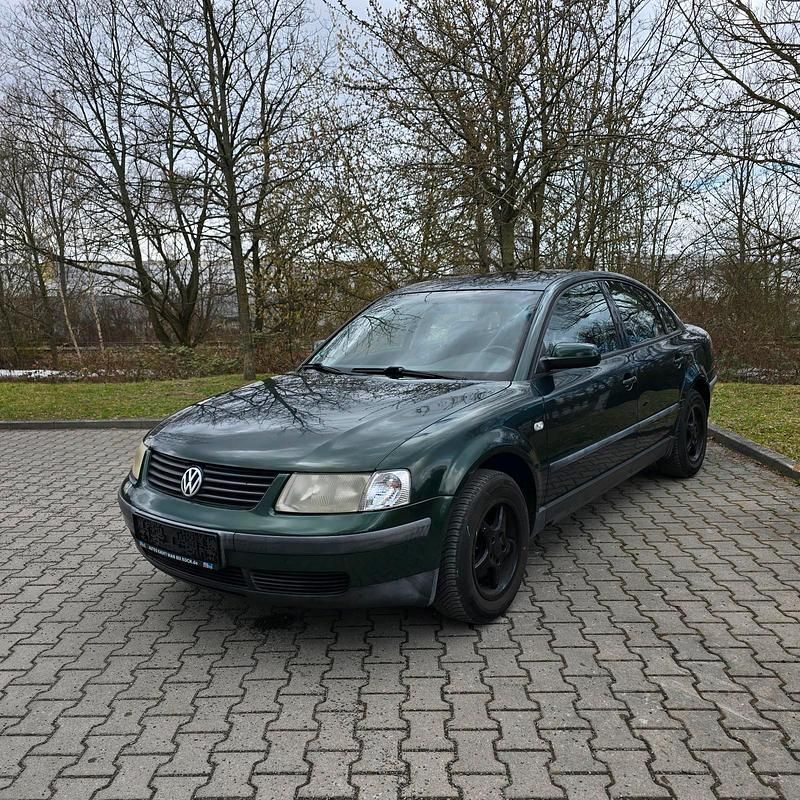 Gebraucht VW Passat 150 PS (110 kW) 1997 Grün Limousine