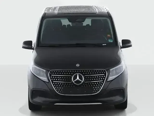 Gebraucht Mercedes V300 Avantgarde 237 PS (174 kW) 2025 Obsidianschwarz Van / Kleinbus