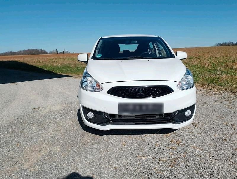 Gebraucht Mitsubishi Space Star 71 PS (52 kW) 2019 Weiß Kleinwagen