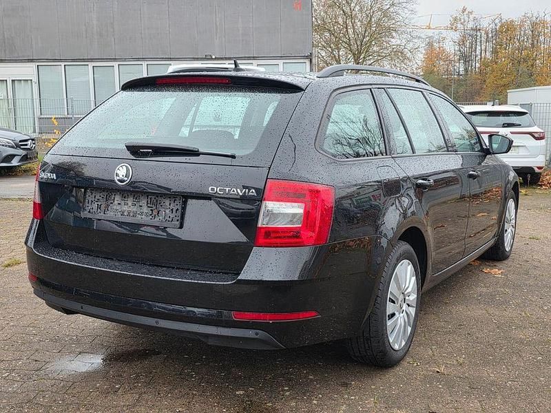 Gebraucht Skoda Octavia 116 PS (85 kW) 2018 Schwarz Kombi