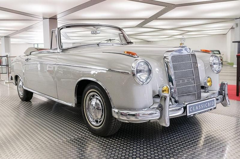 Gebraucht Mercedes 220 101 PS (74 kW) 1957 Grau Cabrio