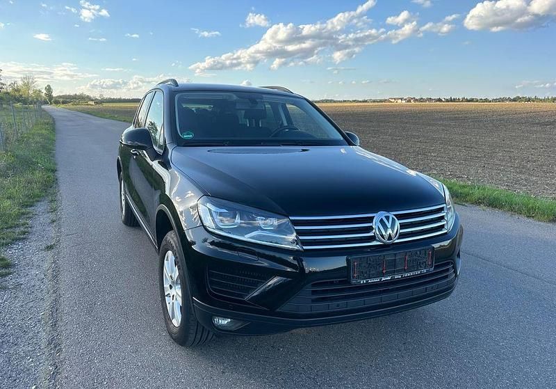Schwarz Gebraucht 2015 VW Touareg SUV | 14.990 € (Superpreis) - Bild 1/4