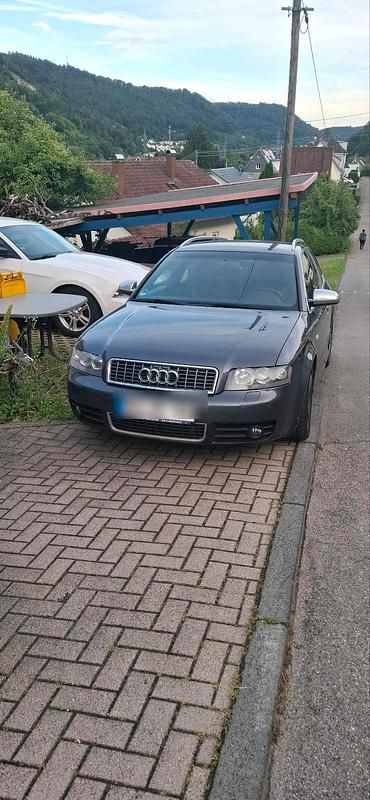 Grau Gebraucht 2004 Audi S4 Kombi | 5.000 € (Fairer Preis) - Bild 1/4