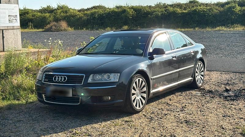 Schwarz Gebraucht 2002 Audi A8 Limousine | 5.100 € (Fairer Preis) - Bild 1/4