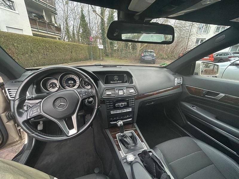 Second-hand Mercedes E220 170 CP (125 kW) 2014 Auriu Coupe