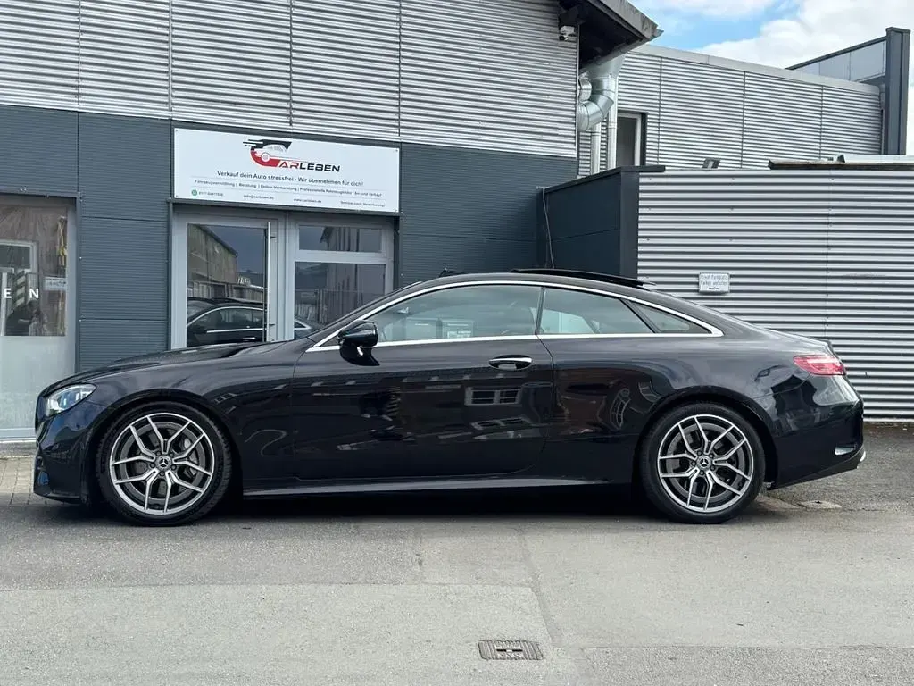 Gebraucht Mercedes E450 AMG 367 PS (269 kW) 2021 Schwarz Coupé