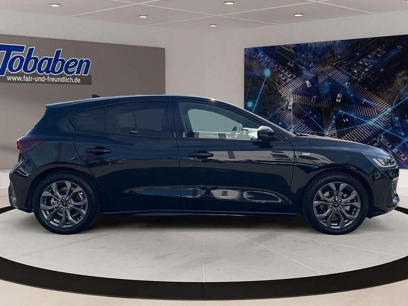 Gebraucht Ford Focus ST-Line X 116 PS (85 kW) 2025 Schwarz Limousine
