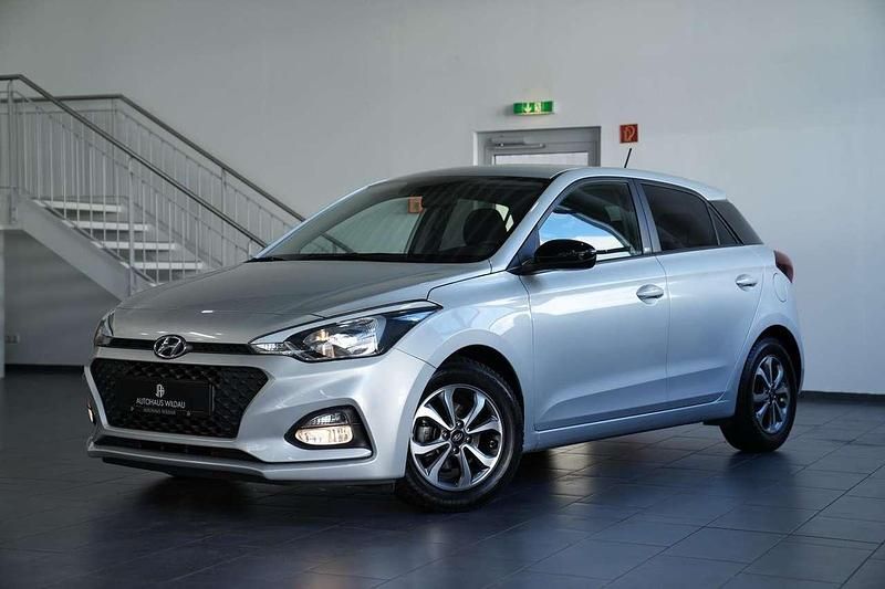 Hyundai I20 Sleek Silver Met Code: S7 Aerosol Spray Paint Chip/Scratch Repair