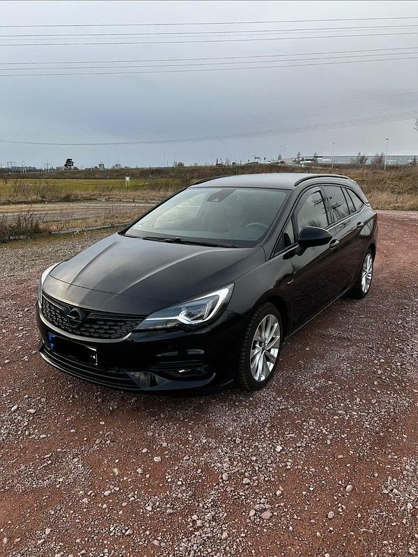 Gebraucht Opel Astra Ultimate 145 PS (106 kW) 2021 Schwarz Kombi