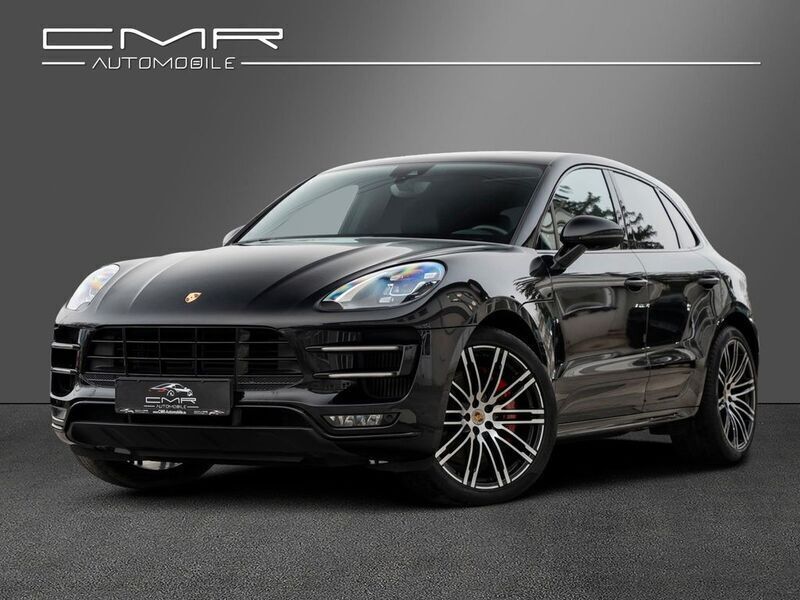 Schwarz Gebraucht 2018 Porsche Macan Turbo Performance Package SUV | 48.344 € (Etwas zu teuer) - Bild 1/4