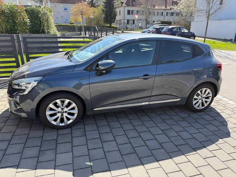 Gebraucht Renault Clio V Experience 73 PS (53 kW) 2020 Grau Limousine