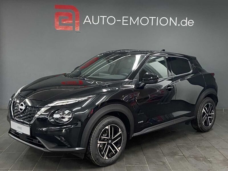 Pearl black Neu 2024 Nissan Juke N-Connecta SUV | 28.680 € (Fairer Preis) - Bild 1/4