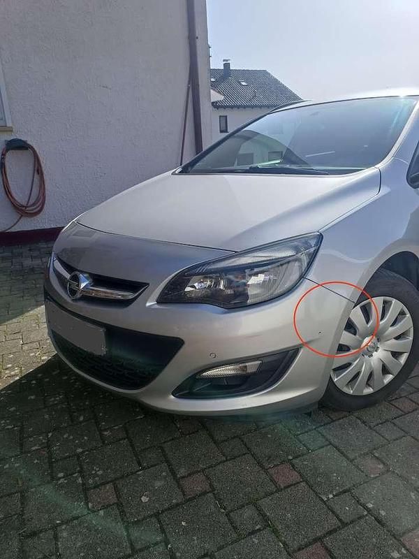 Gebraucht Opel Astra 140 PS (102 kW) 2014 Grau Kombi