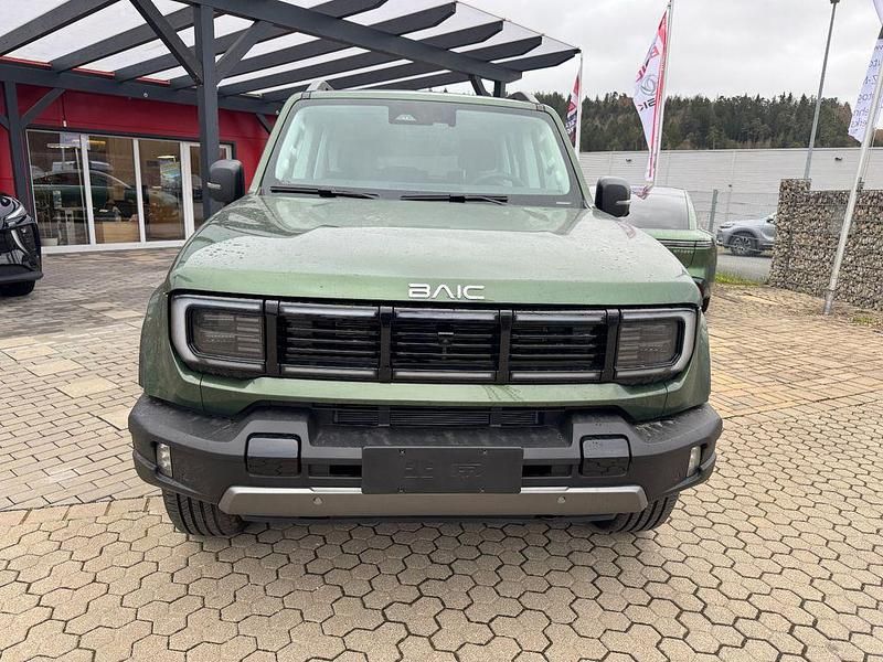 Nowe Baic BJ40 234 KM (172 kW) 2026 Zielony SUV