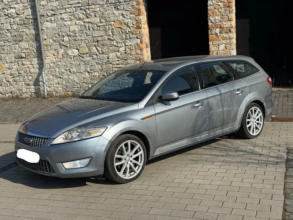 Gebraucht Ford Mondeo 140 PS (102 kW) 2008 Silber Limousine