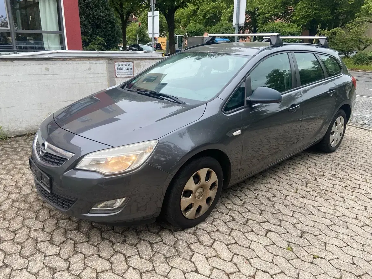 Gebraucht Opel Astra 164 PS (120 kW) 2012 Schwarz Kombi