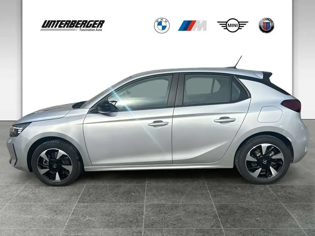 Gebraucht Opel Corsa-e Edition 100 kW (136 PS) 2023 Kristall silber Kleinwagen