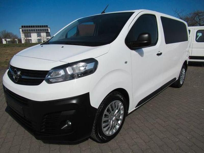 Gebraucht Opel Vivaro 190 PS (139 kW) 2021 Weiß Van / Kleinbus