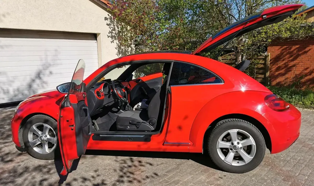 Gebraucht VW Beetle 105 PS (77 kW) 2012 Rot Kleinwagen