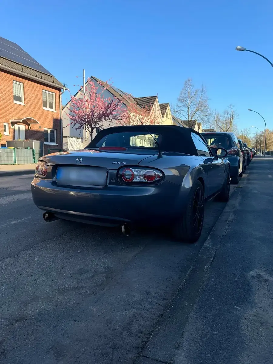 Gebraucht Mazda MX5 126 PS (92 kW) 2006 Grau Cabrio