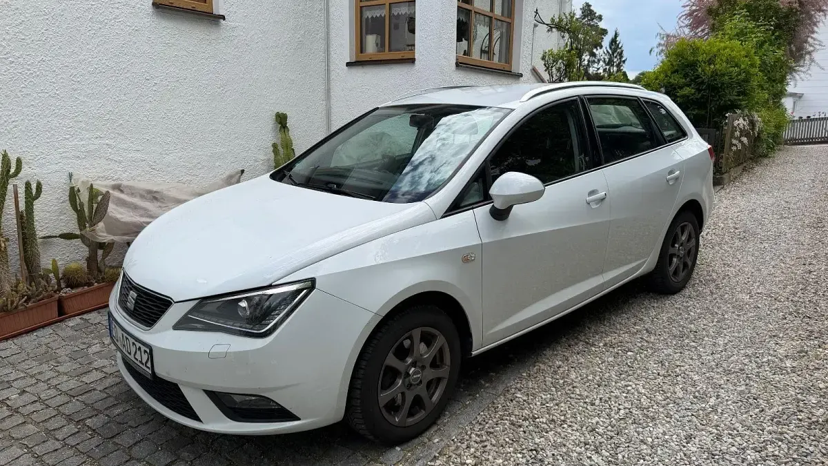 Używany Seat Ibiza 105 KM (77 kW) 2015 Biały Hatchback