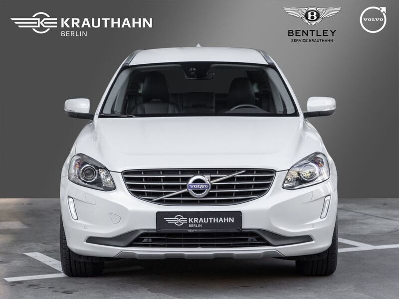 Gebraucht Volvo XC60 Summum 190 PS (139 kW) 2017 Weiß metallic SUV