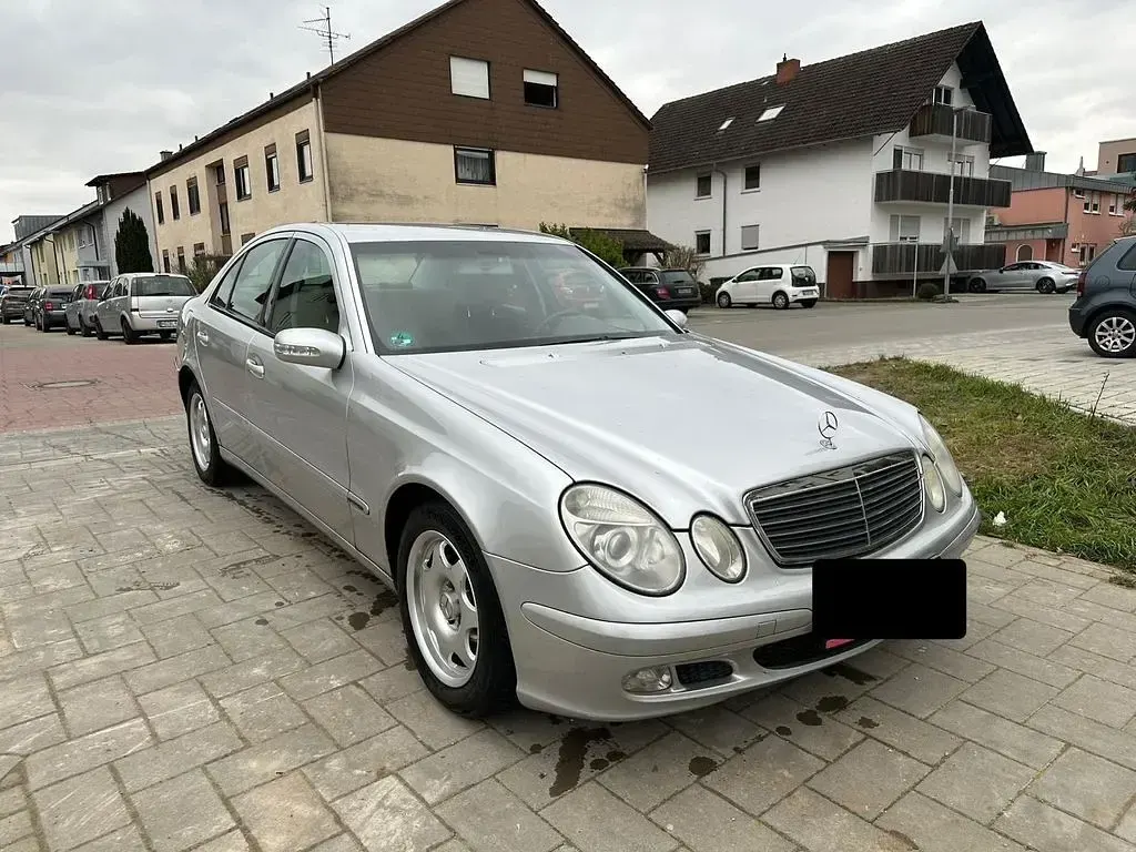 Brugt Mercedes E220 Classic 150 HK (110 kW) 2004 Sedan