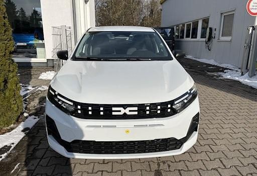 Neu Dacia Sandero Essentiel 101 PS (74 kW) 2026 Weiß Limousine