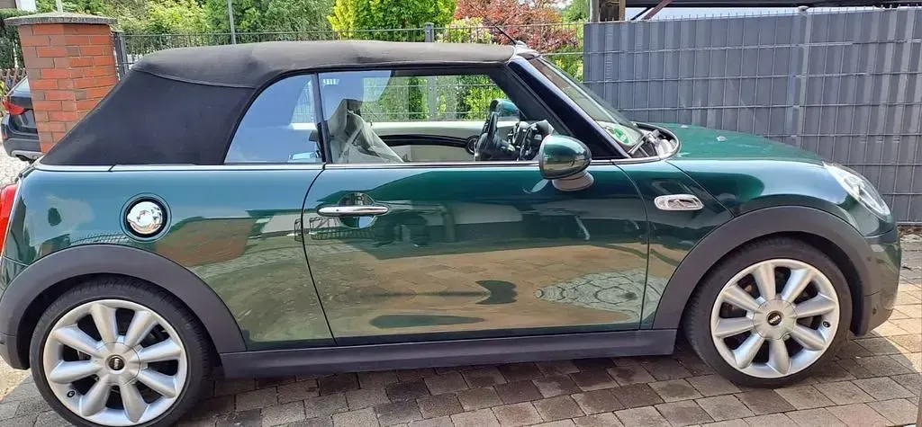 Gebraucht Mini Cooper S Cabriolet 192 PS (141 kW) 2017 Grün Cabrio