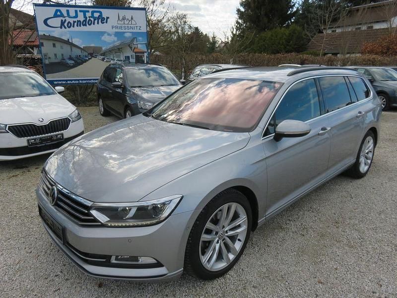 Gebraucht VW Passat Sport 150 PS (110 kW) 2019 Silber Limousine
