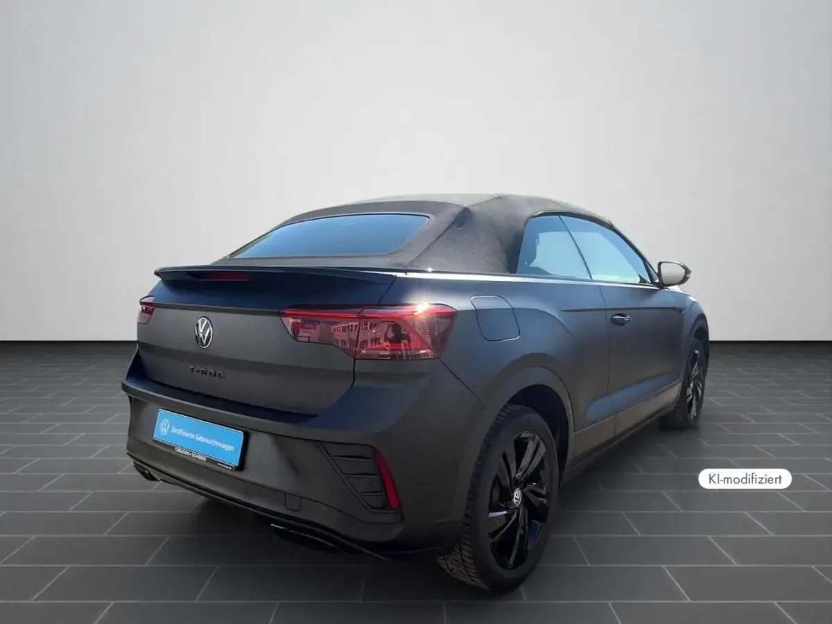 Gebraucht VW T-Roc Cabriolet Edition 150 PS (110 kW) 2024 Deep black matt Cabrio