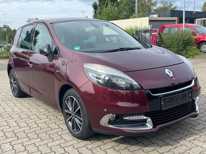 Gebraucht Renault Scénic III Bose Edition 131 PS (96 kW) 2012 Rot Van / Kleinbus
