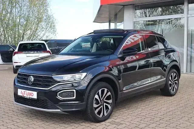 Begagnad VW T-Roc Active 150 HK (110 kW) 2022 Svart SUV