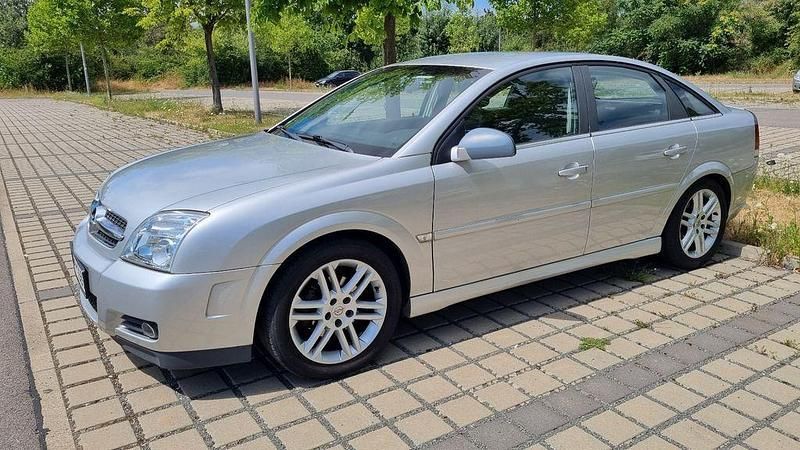 Grau Gebraucht 2003 Opel Vectra GTS Limousine | 2.200 € (Guter Preis) - Bild 1/4