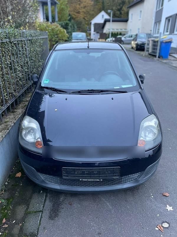 Blau Gebraucht 2006 Ford Fiesta Kleinwagen | 500 € (Superpreis) - Bild 1/4